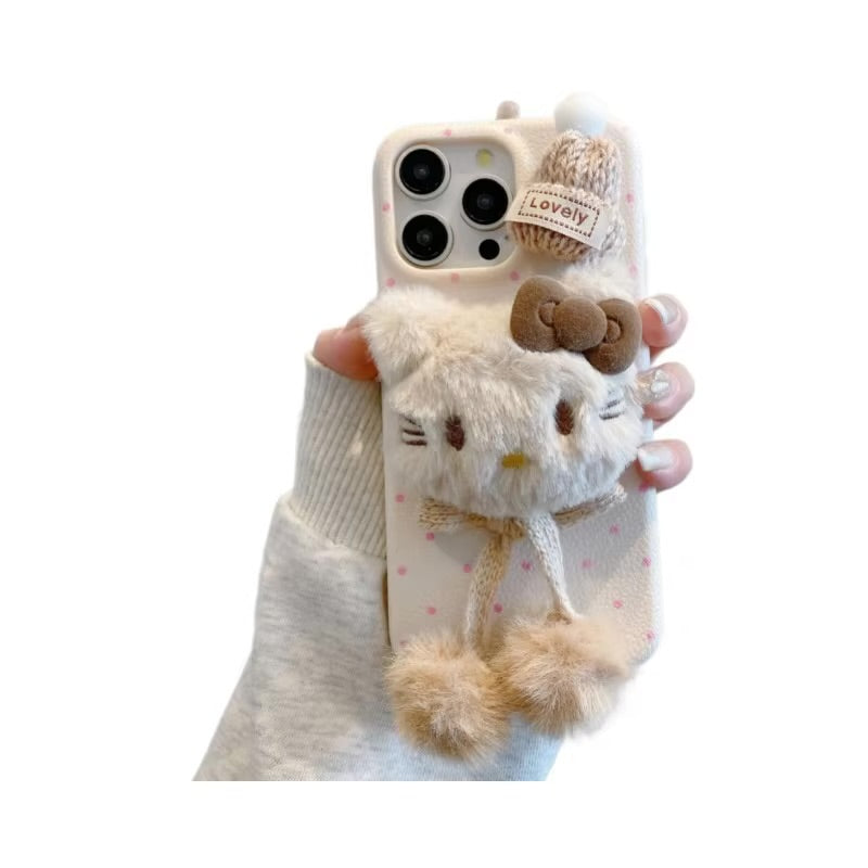✨ Plush Kitty Winter Charm Phone Case 🐱❄️📱 with Cozy Pom-Pom Bracelet 🎀🧸